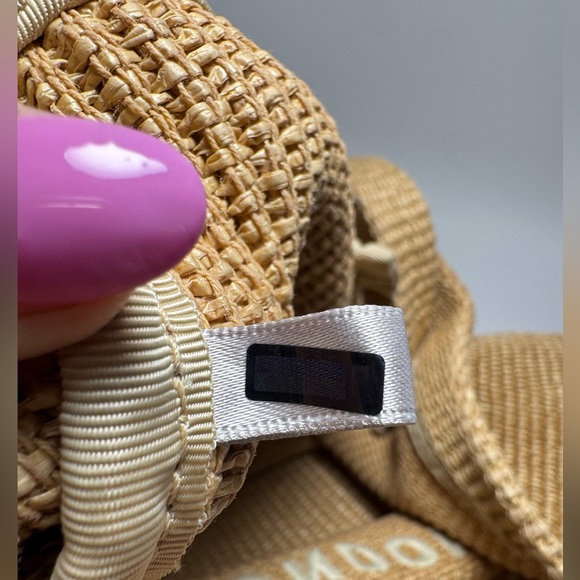 Jimmy Choo Natural Raffia E/W (East West) Tote Nag in Natural/Latte - Picture 4 of 9